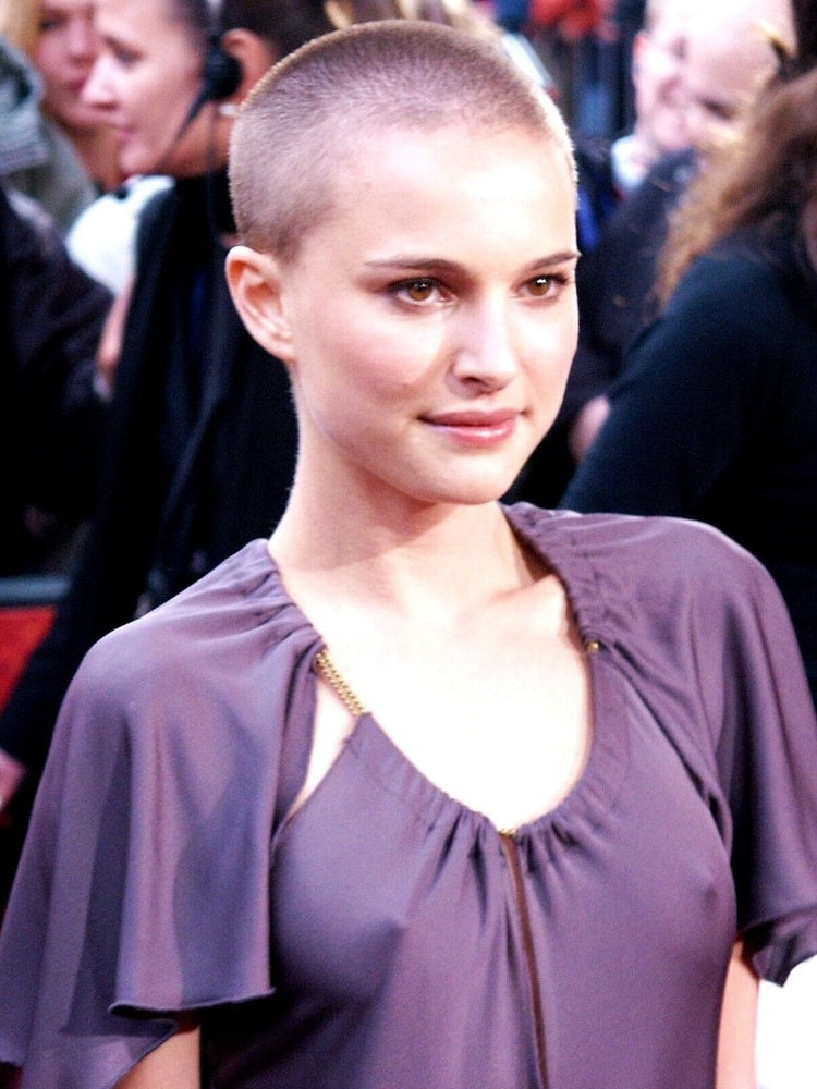 Natalie Portman Shaved Head 8.5 x 11 Candid Color Photograph Art Print Photo Collectibles:Photographic Images:Photographs Style Your Walls